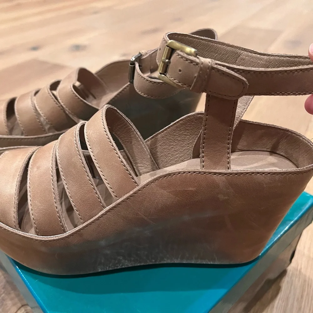 Chocolat Blu Tan Wedge Sandals - Picture 2 of 7